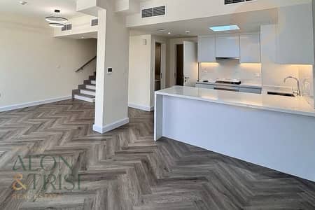2 Schlafzimmer Townhouse zum zur Miete in Rukan, Dubai - Reihenhaus in Rukan,Rukan 3, 2 schlafzimmer, 140000 AED - 16302247 2 Schlafzimmer Townhouse zum zur Miete in Rukan, Dubai - Reihenhaus in Rukan,Rukan 3, 2 schlafzimmer, 140000 AED - 16302247