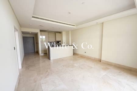 1 Bedroom Apartment for Rent in Palm Jumeirah, Dubai - Prime Location | Private Beach | Vacant