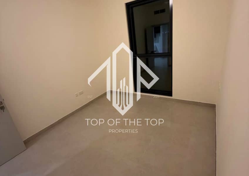 4 image_3