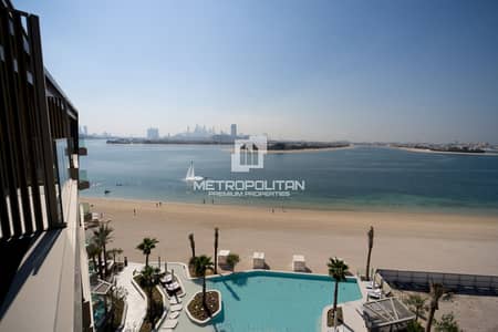 3 Bedroom Flat for Sale in Palm Jumeirah, Dubai - Premium Beachfront Living | Panoramic Sea View 3 Bedroom Flat for Sale in Palm Jumeirah, Dubai - Premium Beachfront Living | Panoramic Sea View