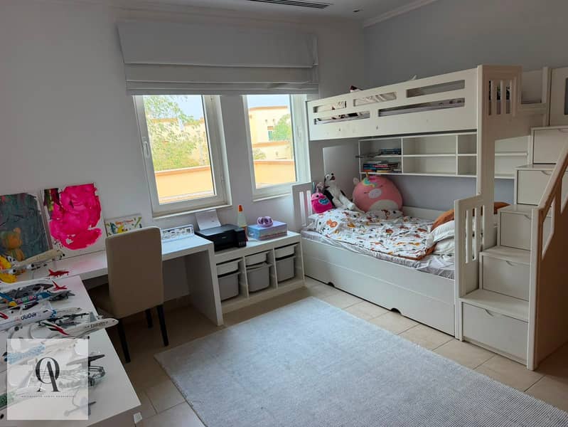 7 Bedroom 01. jpg