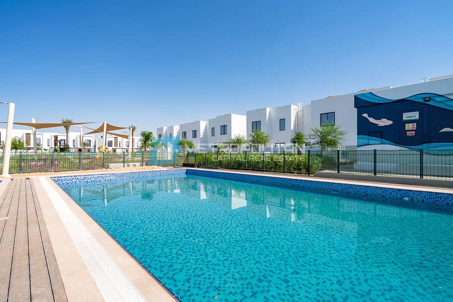 Таунхаус в Аль Гхадир,Фаза II Аль Гадир, 3 cпальни, 140000 AED - 16303669 Таунхаус в Аль Гхадир,Фаза II Аль Гадир, 3 cпальни, 140000 AED - 16303669