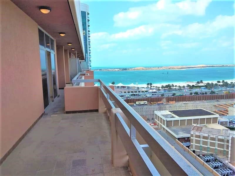 Fantastic Penthouse in Khalidiyah 3BR with Huge Balconies Fantastic Penthouse in Khalidiyah 3BR with Huge Balconies