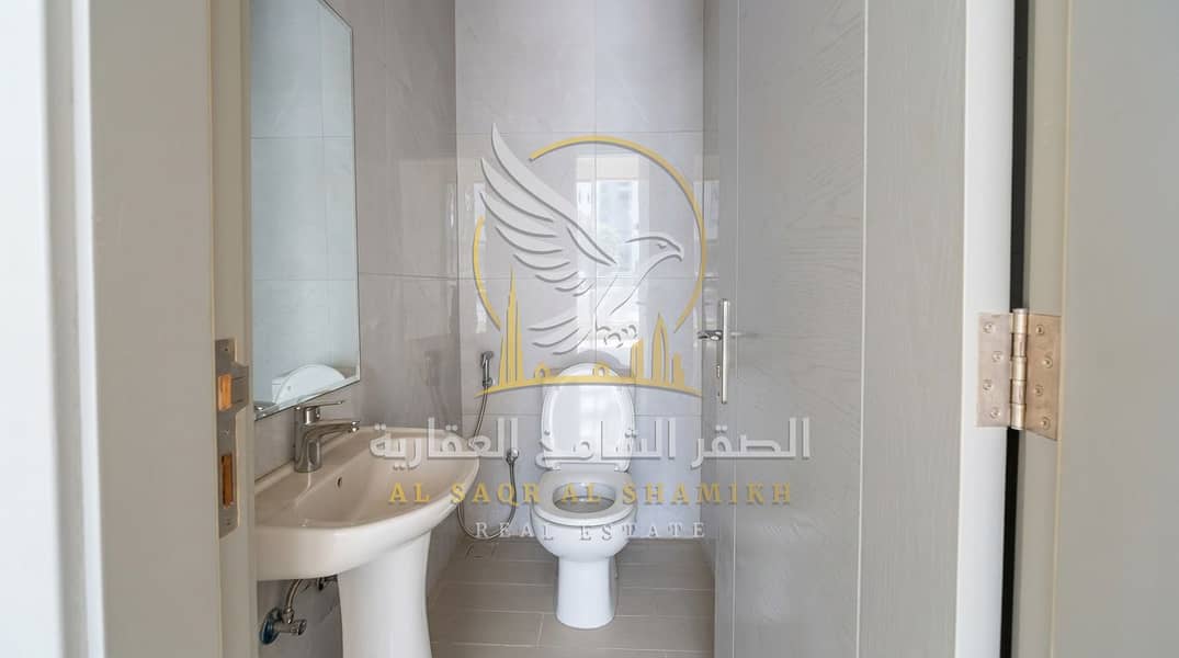 8 Enhancing_real_estate_photograph…_202608261259. jpeg
