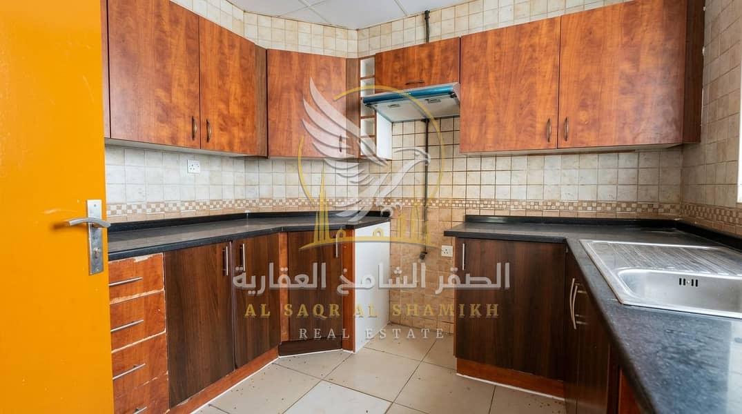 11 اجمل غرفه وصاله باطلاله بانوراما و ببلكونه قريبه جدا للكورنيش 11. jpeg