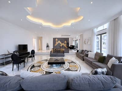 فیلا 6 غرف نوم للبيع في نخلة جميرا، دبي - living room 2. jpg فیلا 6 غرف نوم للبيع في نخلة جميرا، دبي - living room 2. jpg