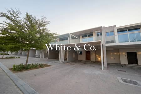 3 Bedroom Townhouse for Sale in DAMAC Hills 2 (Akoya by DAMAC), Dubai - Upgraded | Brand New Kitchen | Unfurnished