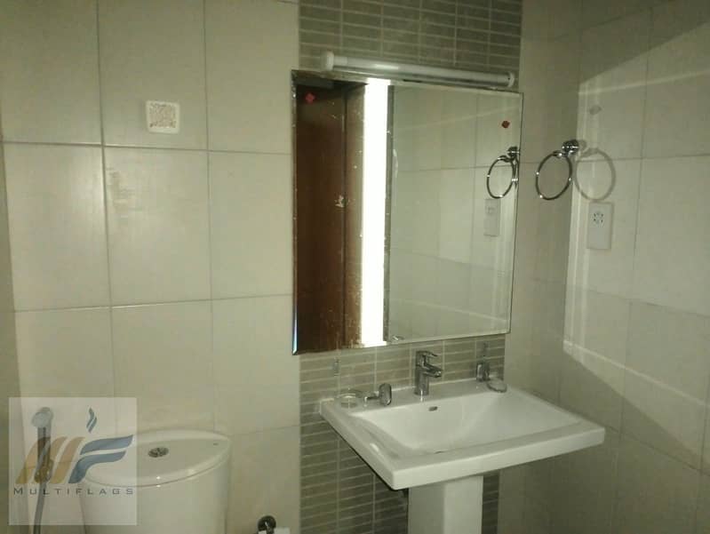 15 f51581dd-ceb9-4dca-96c5-0d3fc9f82d1b. jpg