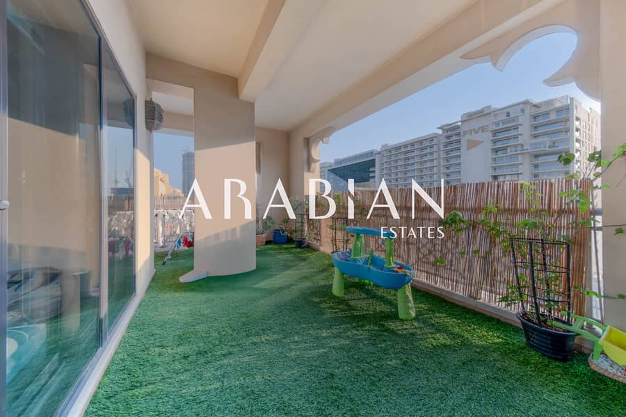 Mid Floor | 2 Bedrooms | Partial Views Mid Floor | 2 Bedrooms | Partial Views