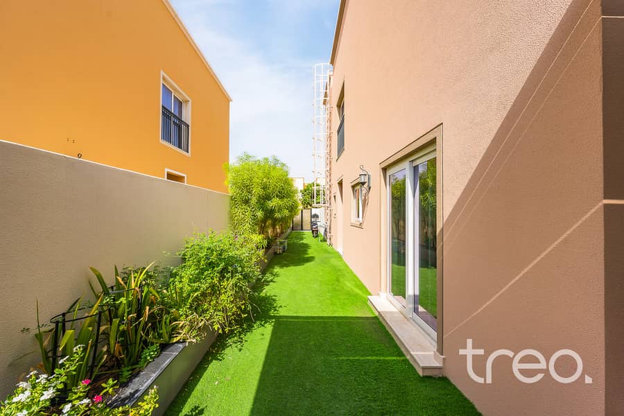 23 Watermarked-5. jpg