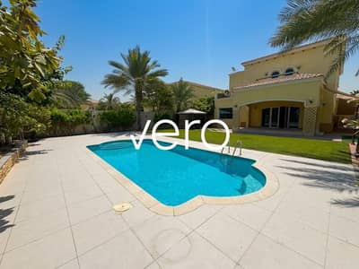 4 Slaapkamers Villa te Huur in Jumeirah Park, Dubai - Photo 1