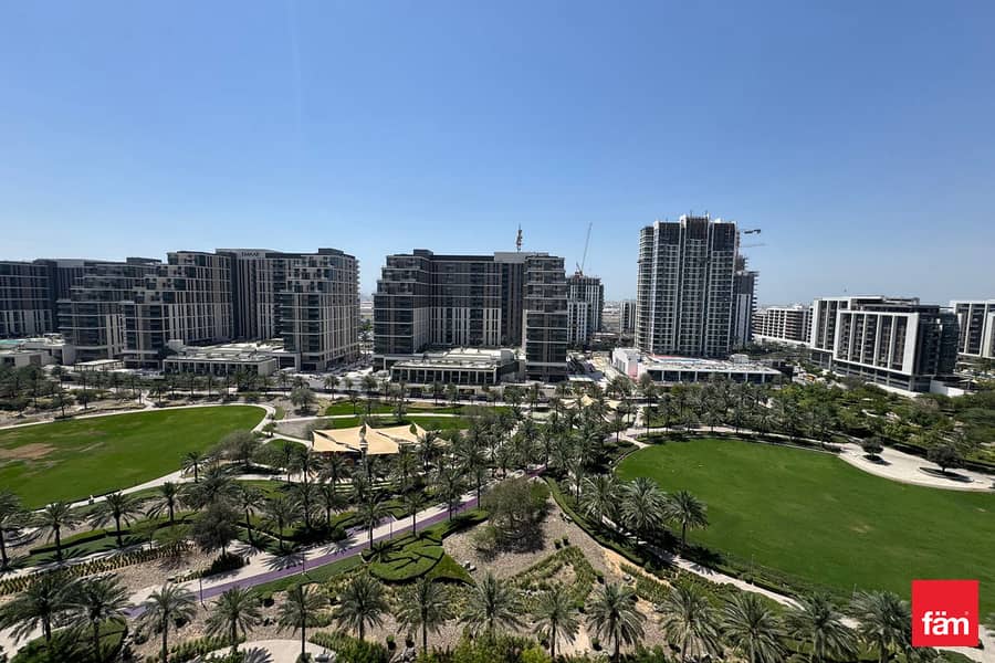 Vacant | Mid Floor | Full Park View Vacant | Mid Floor | Full Park View