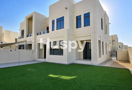 4 Bedroom Townhouse for Rent in Reem, Dubai - Type E | With Maids | Corner Unit