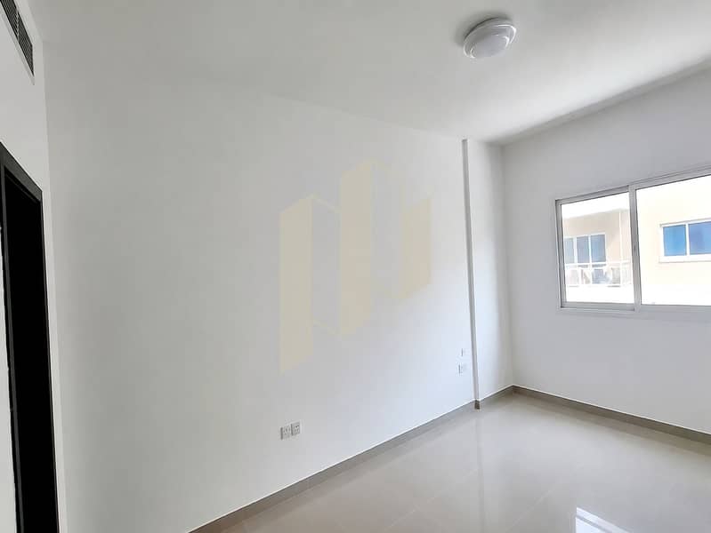 5 05_Bedroom_HD. jpg