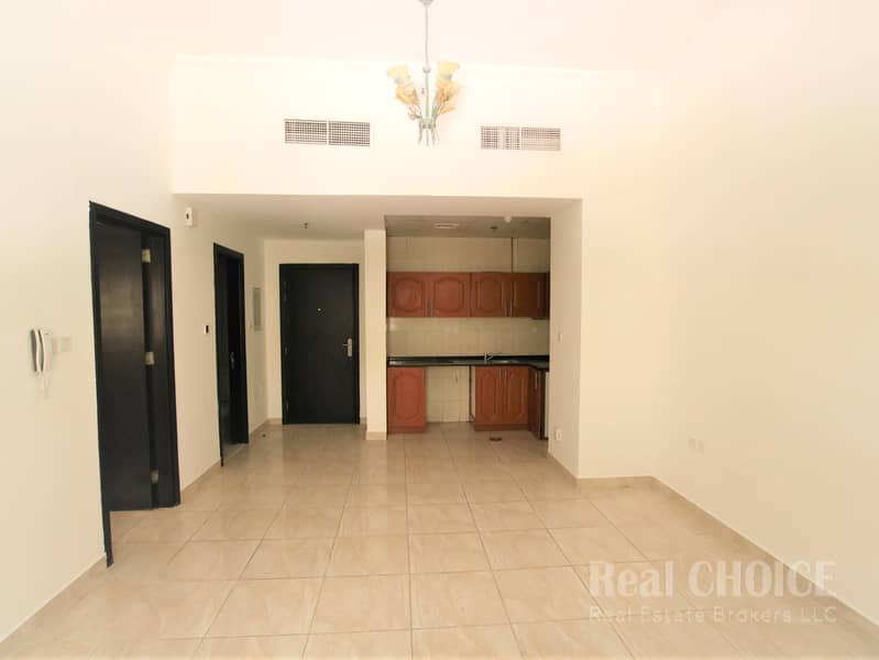 Spacious 1BR | Prime Location | Premium Amenities Spacious 1BR | Prime Location | Premium Amenities