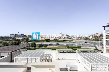 Studio for Sale in Yas Island, Abu Dhabi - Yas Waterworld View | Vacant | Furnished Studio