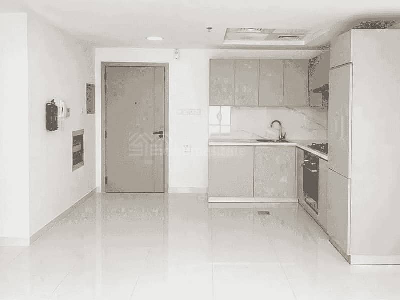 Vacant | High Floor | Pool View | Prime Location Vacant | High Floor | Pool View | Prime Location