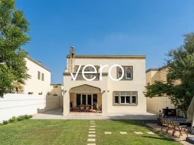 3 Slaapkamers Villa te Huur in Jumeirah Park, Dubai - Photo 1