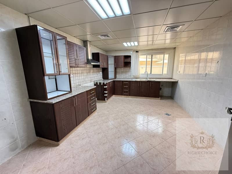 5 66d63edc-9877-4a04-bebd-7fe35833dcf0. jpg