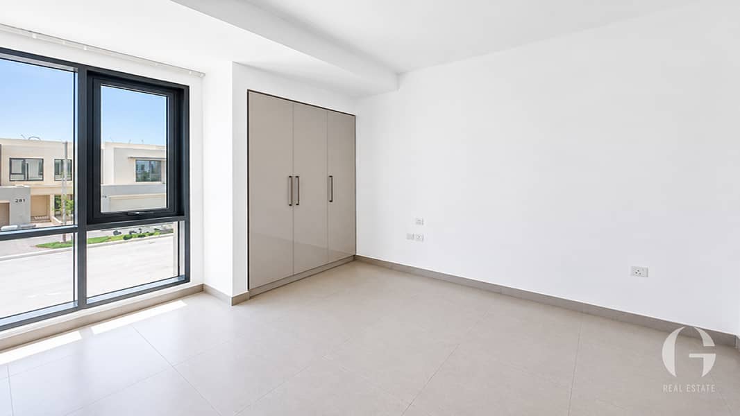8 Image 8