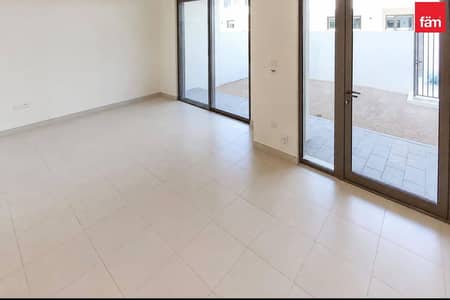 3 Schlafzimmer Townhouse zum zum Verkauf in Dubai South, Dubai - Reihenhaus in Dubai South,Emaar South,Expo Golf Villas,Expo Golf Villas 1 (Parkside 1), 3 schlafzimmer, 2175000 AED - 16311577 3 Schlafzimmer Townhouse zum zum Verkauf in Dubai South, Dubai - Reihenhaus in Dubai South,Emaar South,Expo Golf Villas,Expo Golf Villas 1 (Parkside 1), 3 schlafzimmer, 2175000 AED - 16311577
