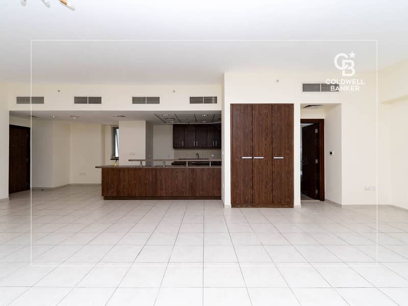 Vacant | Spacious Layout | Negotiable Vacant | Spacious Layout | Negotiable