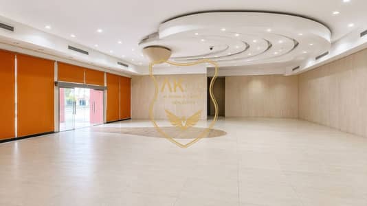معرض تجاري  للايجار في ديرة، دبي - watermarked_img_8500625309313846630. jpg
