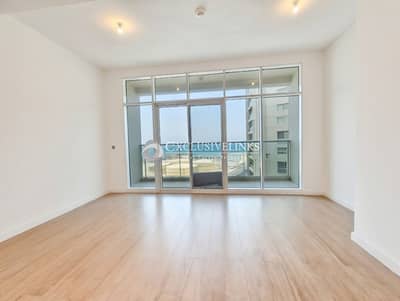 Studio for Rent in Dubai Marina, Dubai - Charming Studio| Unfurnished | Vacant Sep