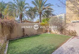 Great location! Corner 4 bedroom townhouse. Type S