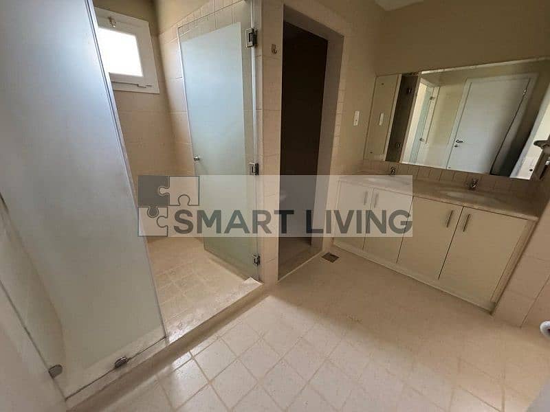 15 Master Bath 1. jpeg
