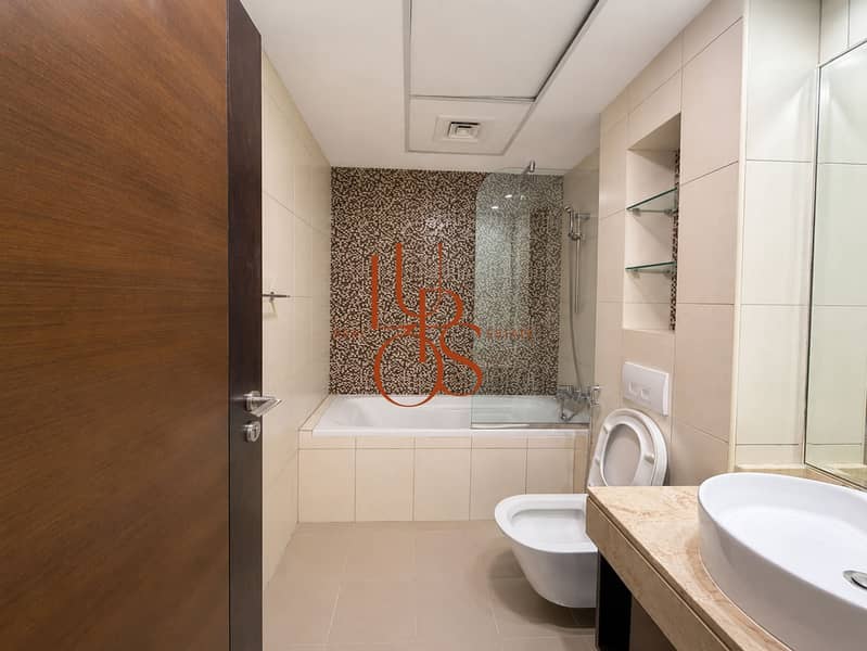 14 Marina_Apartment_28_Bathroom_Overview. jpg