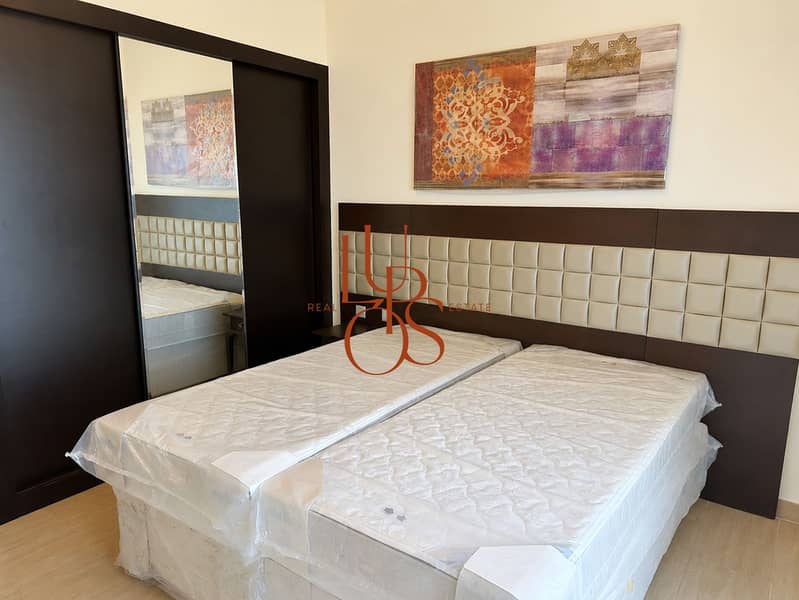 21 Marina_Apartment_01_Bedroom_Front_View. jpg