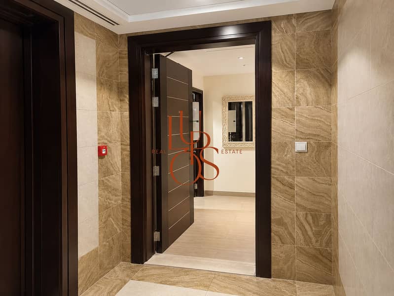 26 Marina_Apartment_07_Apartment_Entrance_Lobby. jpg