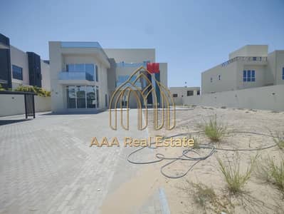 7 Slaapkamers Villa te Huur in Nad Al Sheba, Dubai - WhatsApp Image 2026-04-27 at 1.37. 12 PM. jpeg 7 Slaapkamers Villa te Huur in Nad Al Sheba, Dubai - WhatsApp Image 2026-04-27 at 1.37. 12 PM. jpeg
