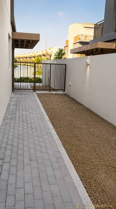 4 Bedroom Townhouse for Rent in DAMAC Hills 2 (Akoya by DAMAC), Dubai - Brand New | Corner Unit | Ready to Move In