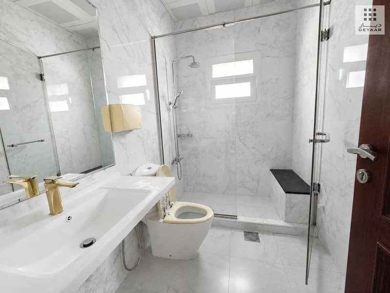 15 10_Bathroom. png