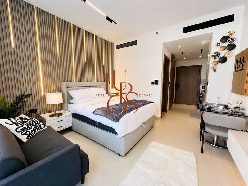 4 Studio_03_Bedroom_Entrance_View. jpg