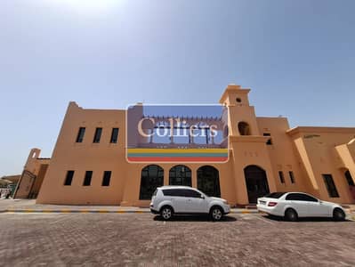 Shop para en Alquiler en Sas Al Nakhl Village, Abu Dhabi - WhatsApp Image 2025-06-25 at 2.12. 31 PM. jpeg