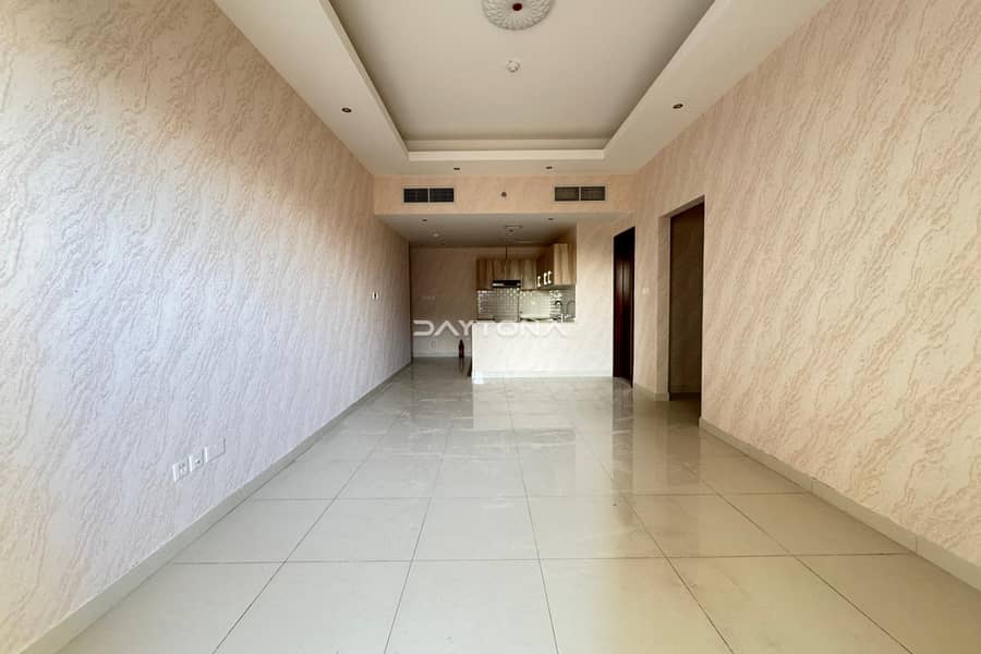 COMMUNITY VIEW | SPACIOUS LAYOUT | READY TO MOVE IN | 2 CHEQUES COMMUNITY VIEW | SPACIOUS LAYOUT | READY TO MOVE IN | 2 CHEQUES