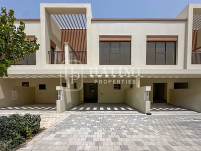 3 habitaciones Townhouse para en Alquiler en DAMAC Lagoons, Dubai - IMG_8146. jpg