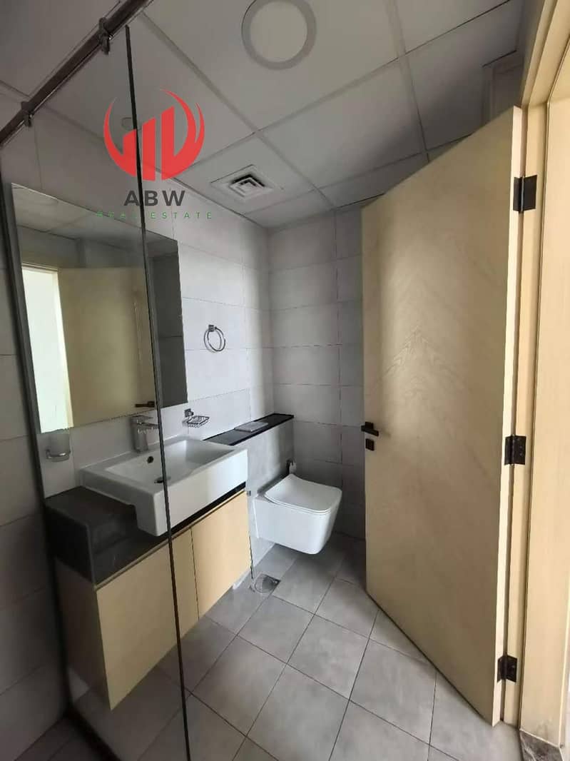 9 WhatsApp Image 2026-08-27 at 13.04. 40 (2). jpeg