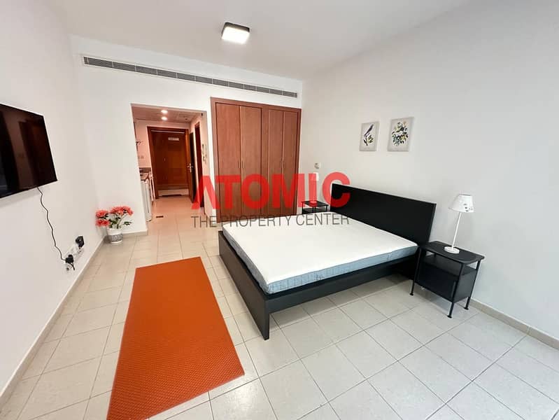 4 c6a7bf77-3344-43b3-bed9-325caa18ec09. jpg
