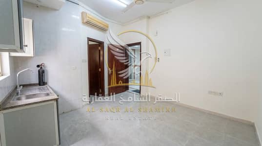 Studio de  à à louer à Bu Tina, Sharjah - Enhance_real_estate_photo_202608271134. jpeg