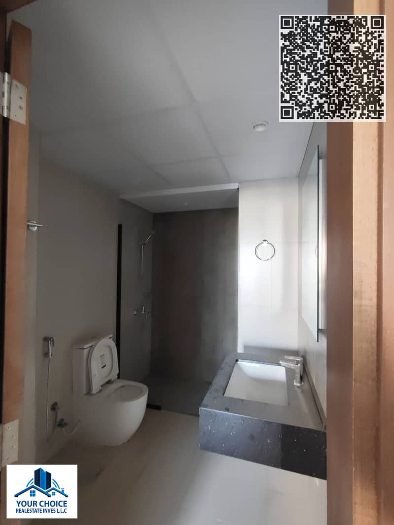 17 12ab4737-7a90-4ee1-aad2-25aa424affb1. jpg