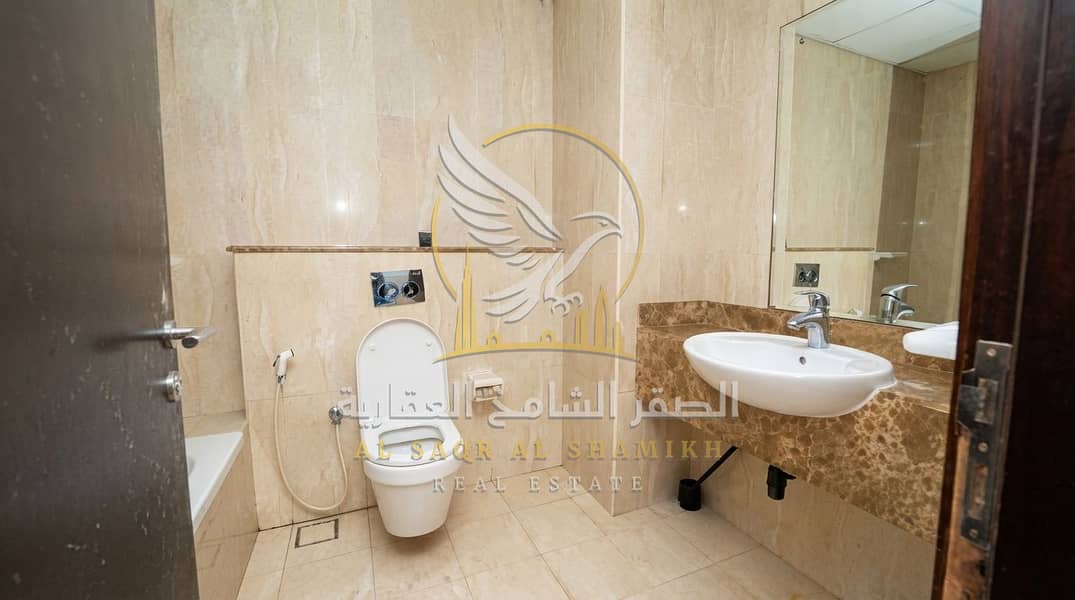 16 Edit_real_estate_listing_photo_202608251854. jpeg