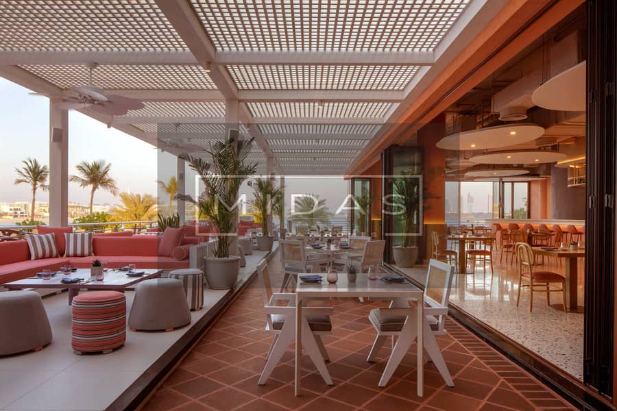 25 La Coco-Terrace-Inside. jpg