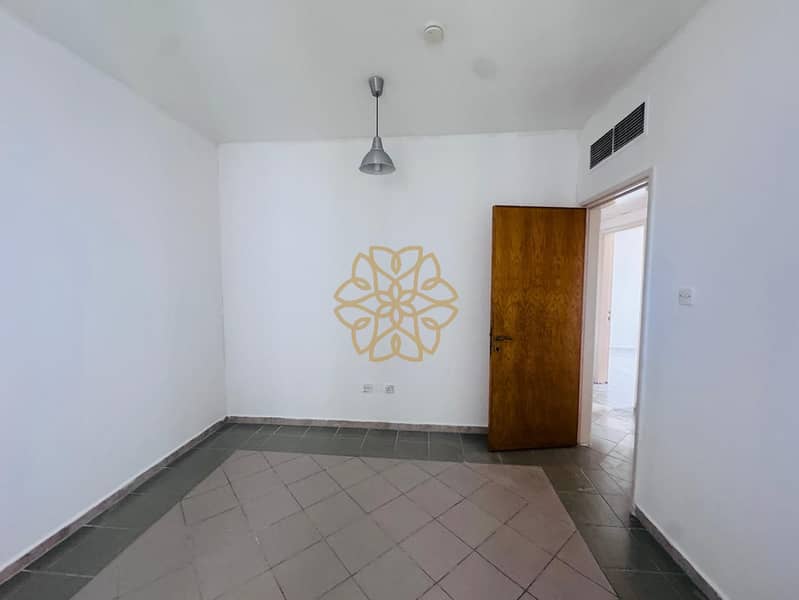 4 55193. jpg