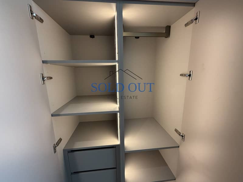 14 13_Bathroom-DoubleSink. jpg