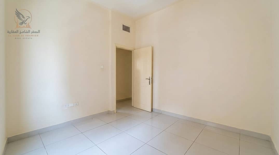 10 Real_estate_photo_enhancement_in…_202608281403. jpeg