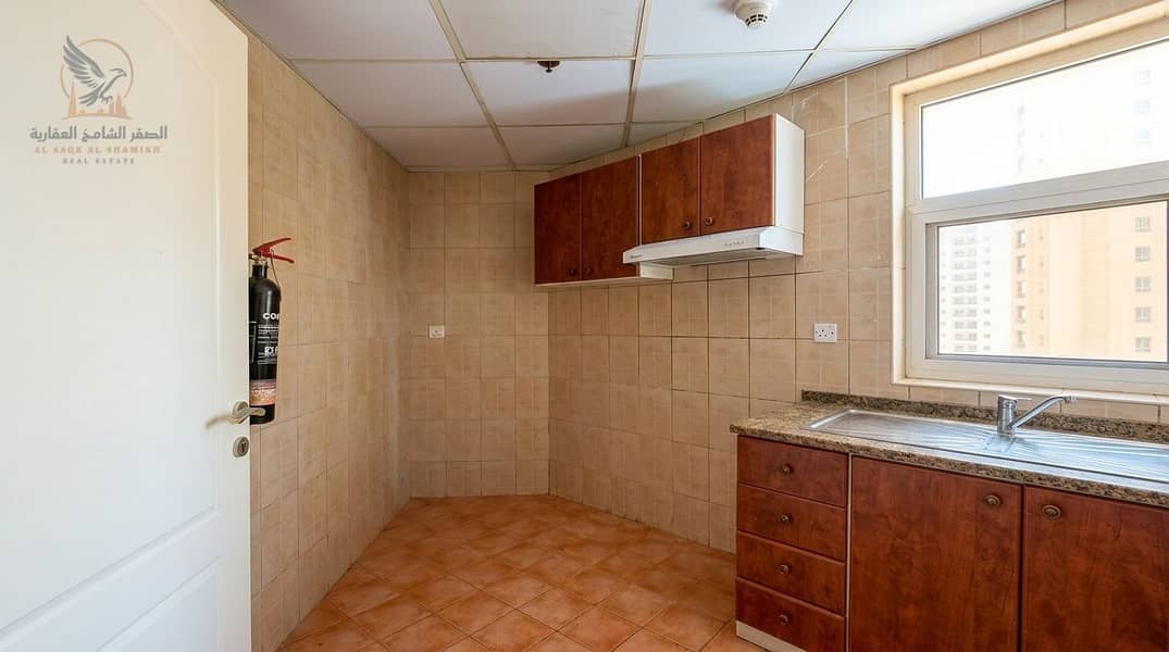 14 Real_estate_photography_enhancement_202608281359. jpeg